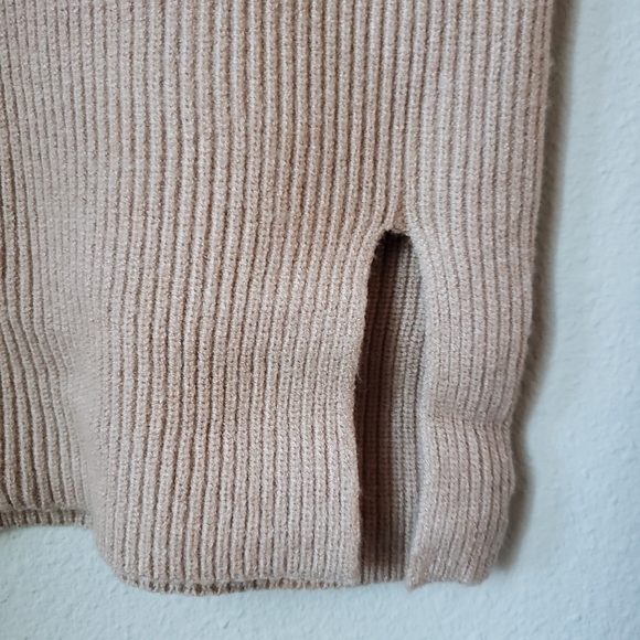 Sweetheart Neck Long Sleeve Knit Sweater Dress - Picture 6 of 9